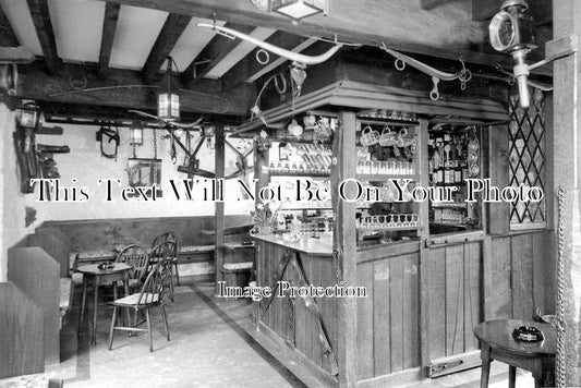 DO 3392 - The Horseshoe Bar, Bankes Arms Pub, Corfe Castle, Dorset