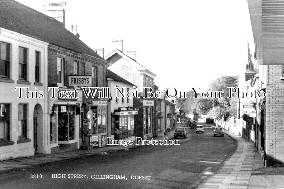 DO 3412 - High Street, Gillingham, Dorset