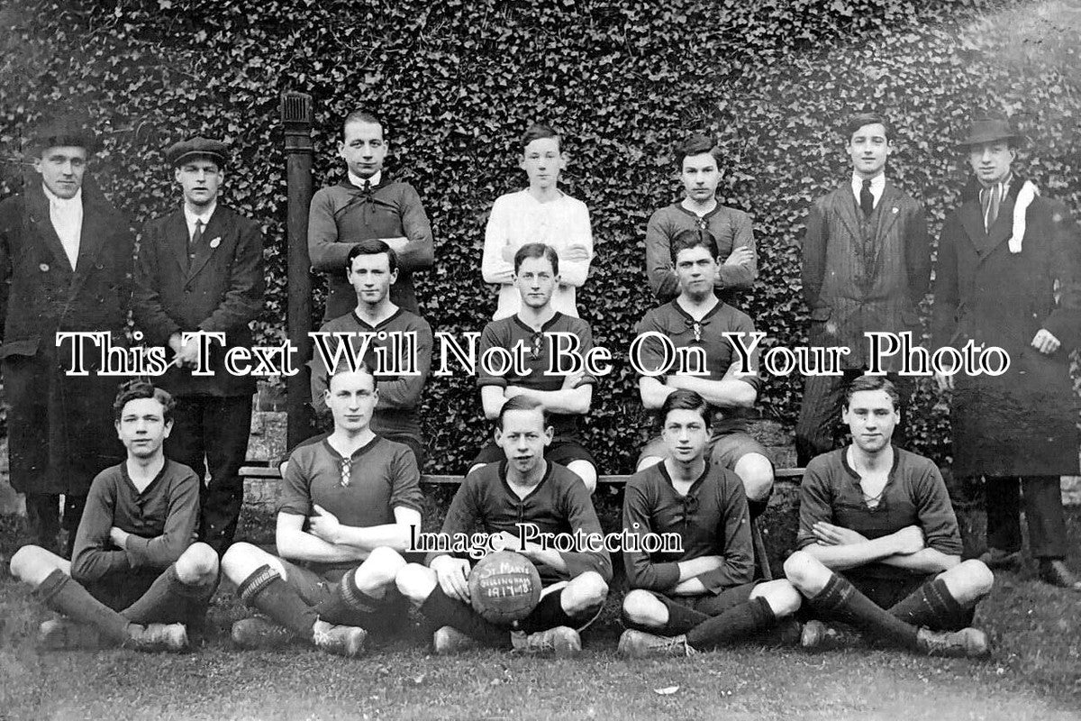 DO 3539 - St Marys Football Club Team, Gillingham, Dorset c1918