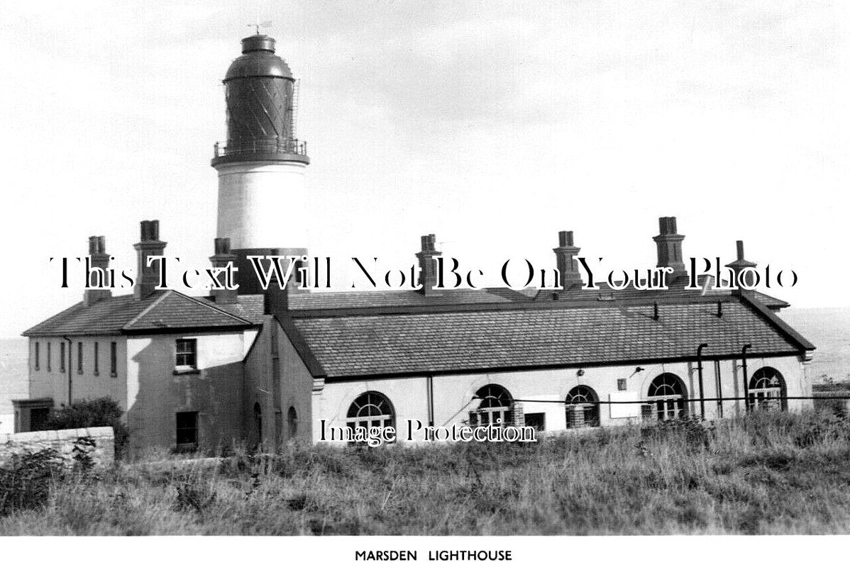 DU 2925 - Marsden Lighthouse, South Shields, County Durham