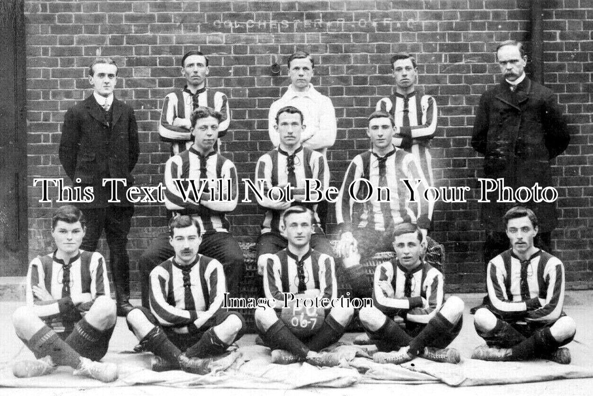 ES 6513 - Colchester POFC Football Club Team, Essex c1910