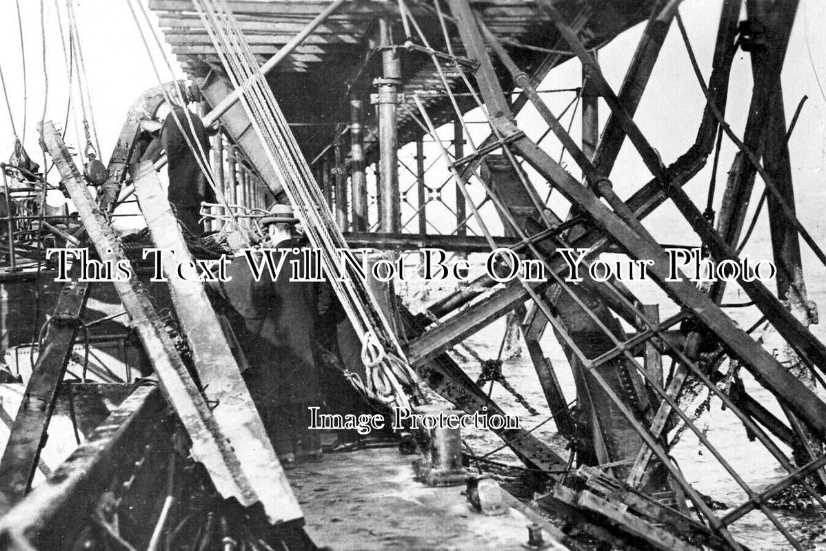 ES 6528 - Southend On Sea Pier Wrecked By Ship Violette, Essex 1921