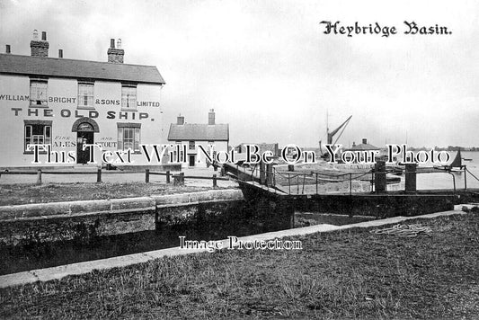 ES 6545 - The Old Ship Pub, Heybridge Basin, Essex c1920