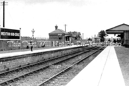 GL 2684 - Weston Sub Edge Railway Station, Gloucestershire c1920