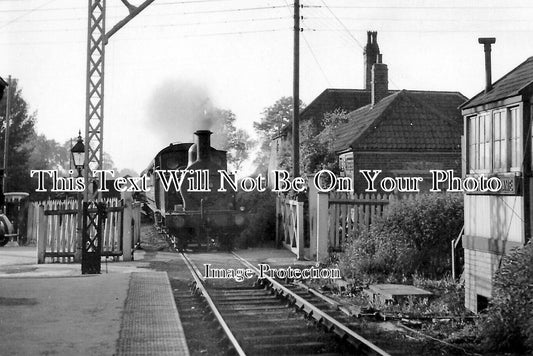 GL 2732 - Carn Railway Station, Gloucestershire c1947