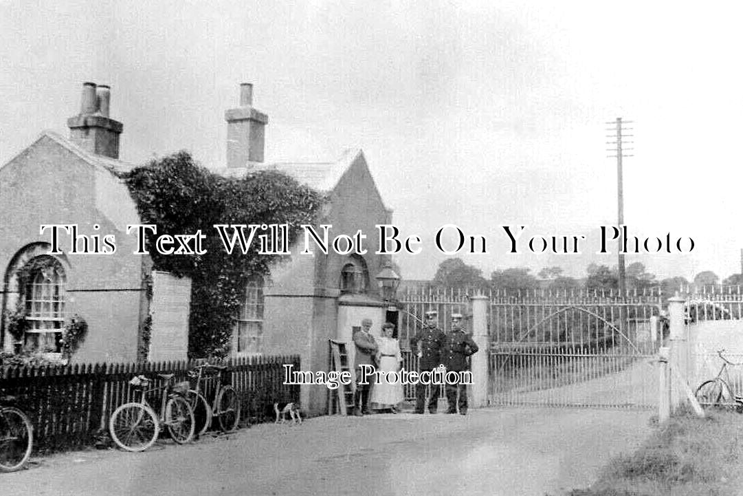 HA 5803 - Toll Gate At Bursledon, Hampshire