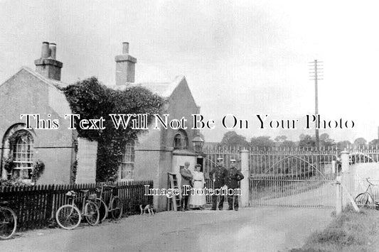 HA 5803 - Toll Gate At Bursledon, Hampshire