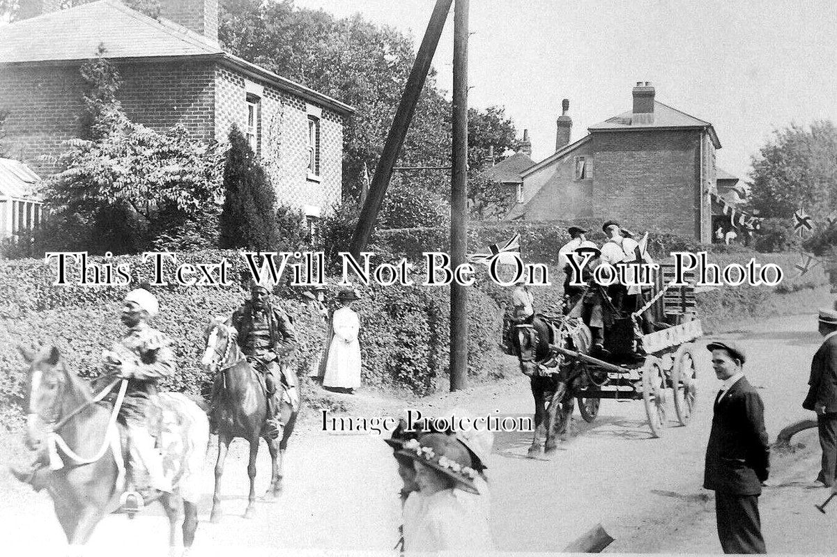 HA 5854 - Sarisbury Green Coronation Carnival, Hampshire 1911