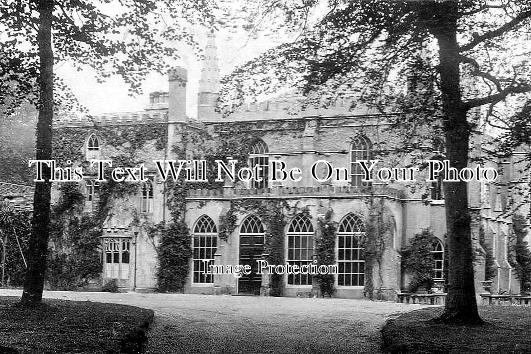 HA 5890 - Newlands Manor, Milford On Sea, Hampshire