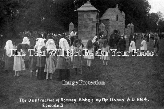 HA 5965 - The Destruction Of Romsey Abbey, Hampshire c1913