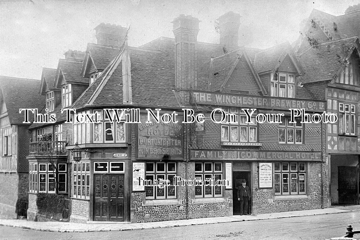 HA 6002 - The Crown & Cushion Pub, Jewry Street, Winchester c1908