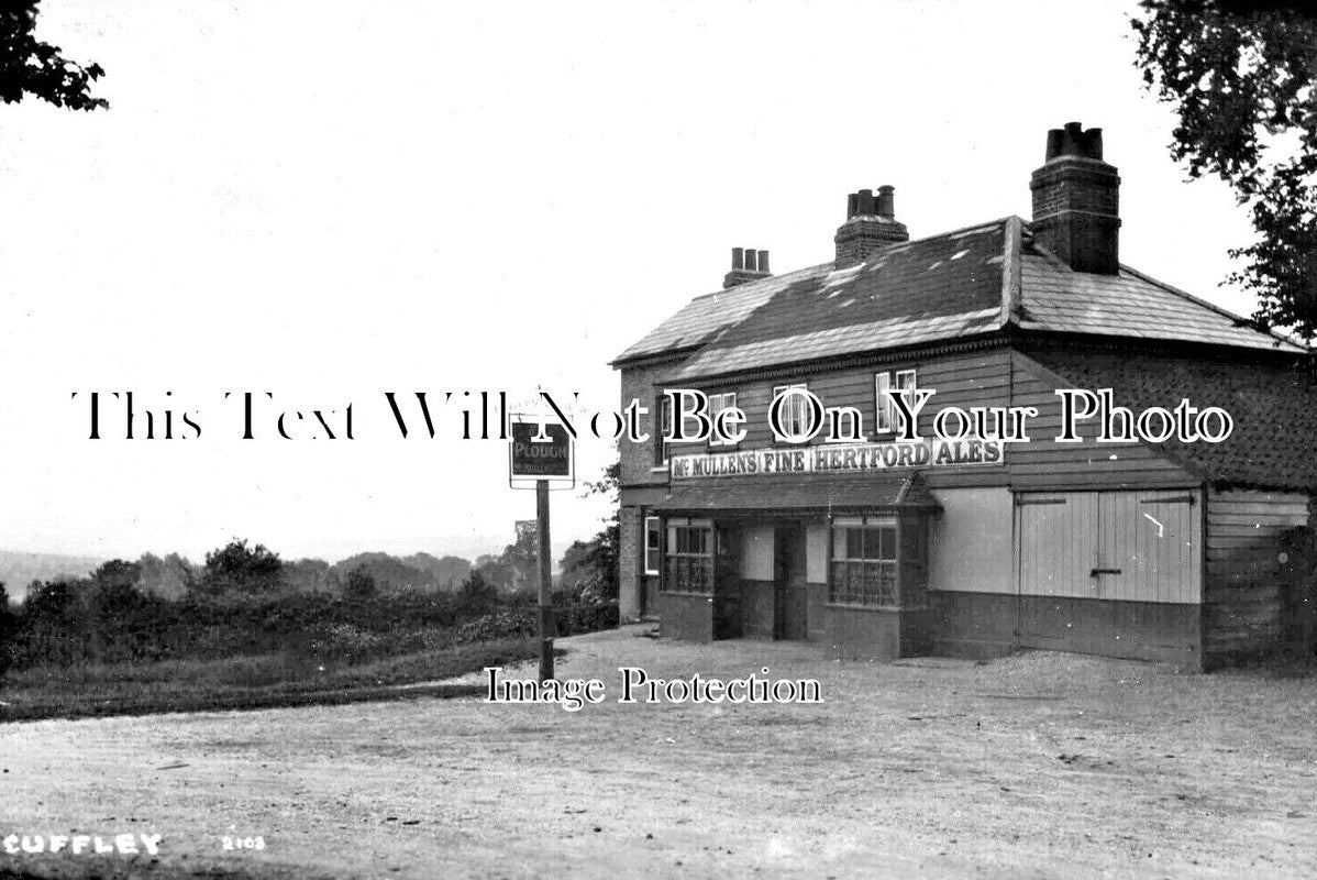 HF 2550 - The Plough Inn Pub, Cuffley, Hertfordshire c1915