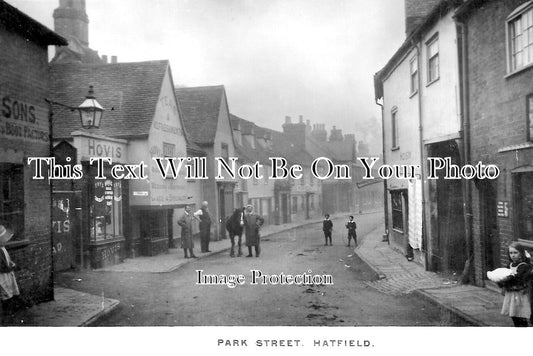 HF 2588 - Park Street, Hatfield, Hertfordshire