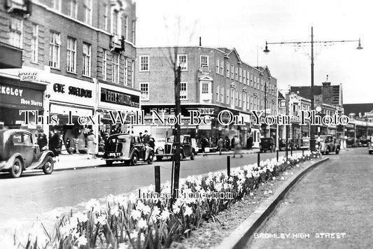 KE 6478 - Bromley High Street, Kent c1950