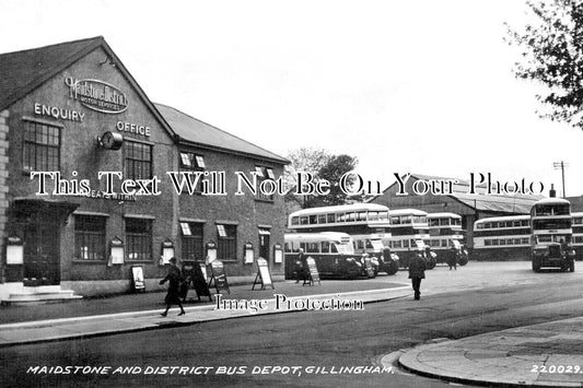 KE 6484 - Maidstone & District Bus Depot, Gillingham, Kent