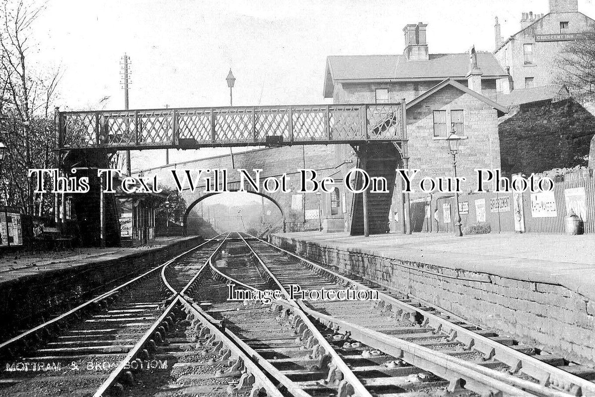 LA 7356 - Mottram & Broadbottom Railway Station, Lancashire