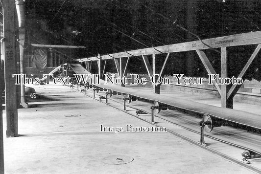 LA 7431 - Conveyer Belt, Manchester Docks, Lancashire