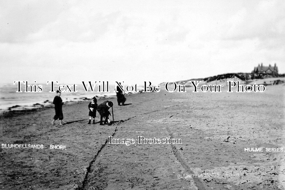 LA 7467 - Blundellsands Shore Near Bootle, Lancashire