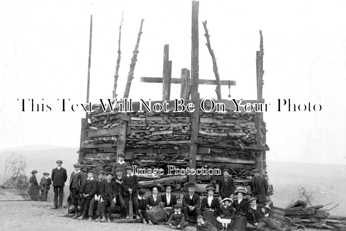 LA 7539 - Coronation Bonfire, Accrington, Lancashire