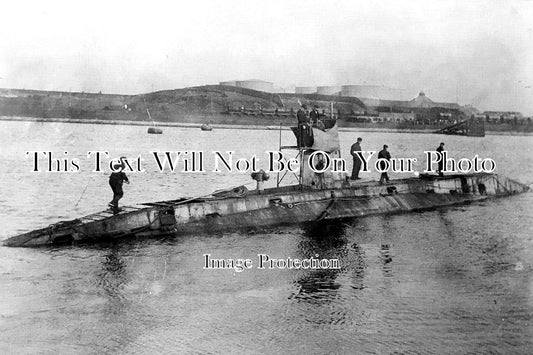 LA 7716 - HM Submarine A1 At Barrow, Lancashire c1906