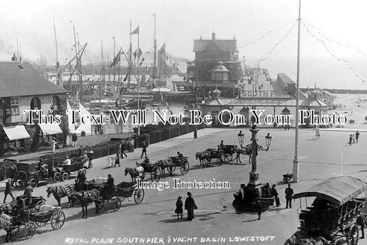 SF 4518 - Royal Plain South Pier & Yacht Basin, Lowestoft, Suffolk