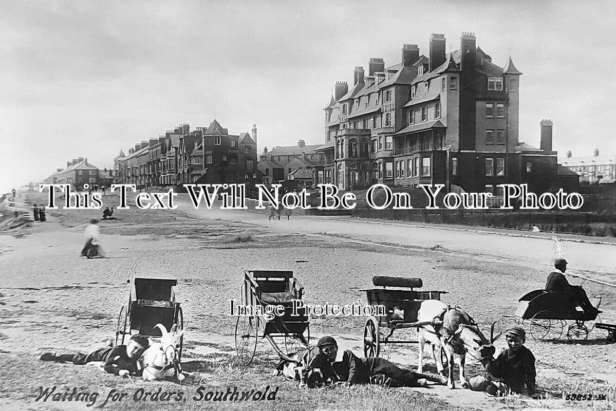 SF 4538 - Waiting For Orders, Southwold Beach, Suffolk