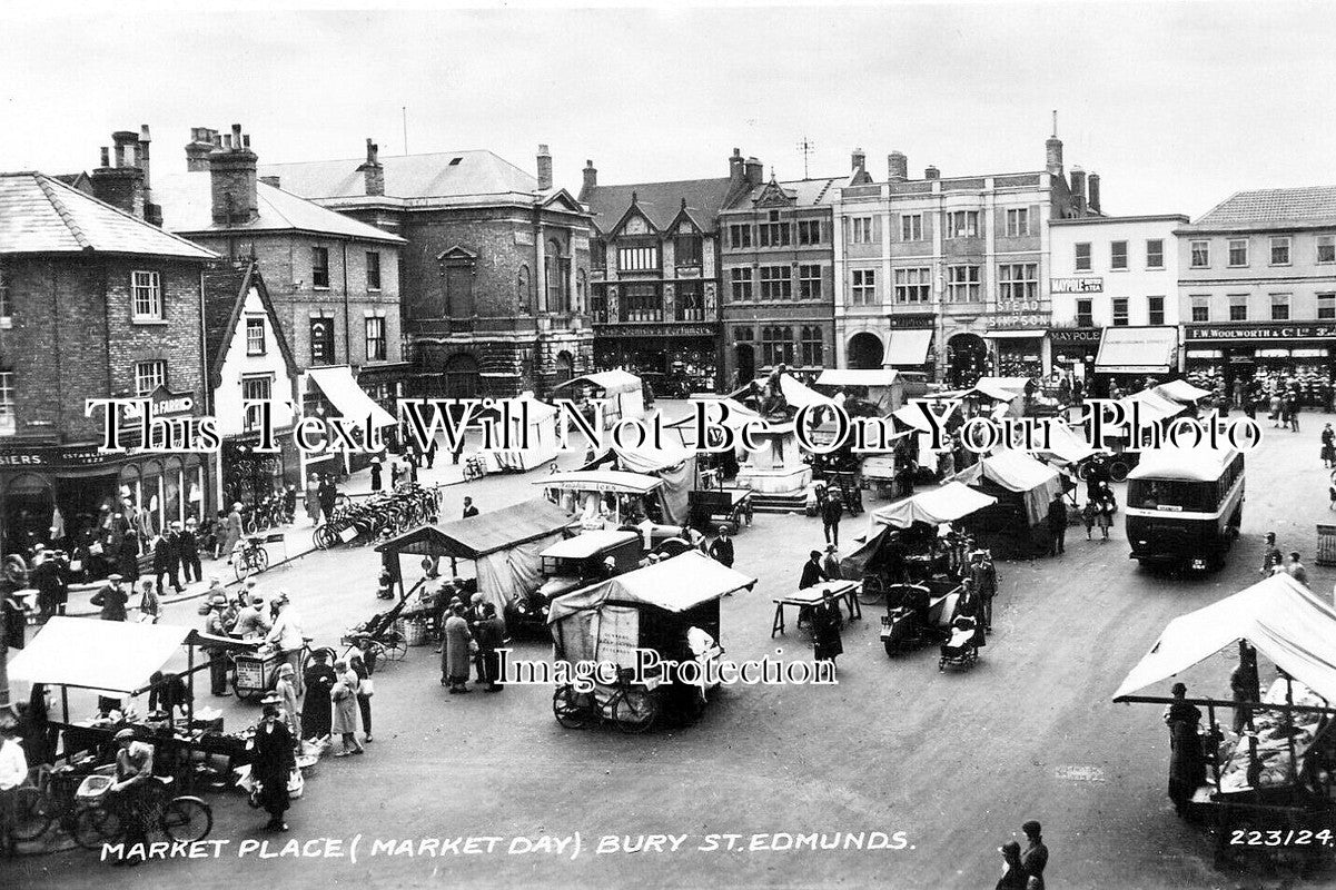 SF 4568 - Market Place On Market Day, Bury St Edmunds, Suffolk