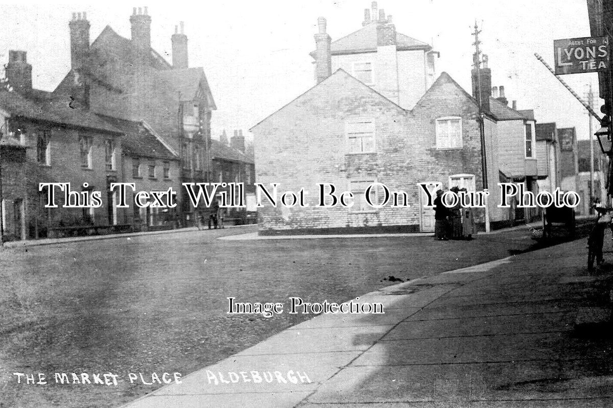 SF 4573 - The Market Place, Aldeburgh, Suffolk