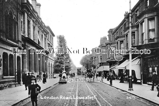 SF 4610 - London Road, Lowestoft, Suffolk c1911