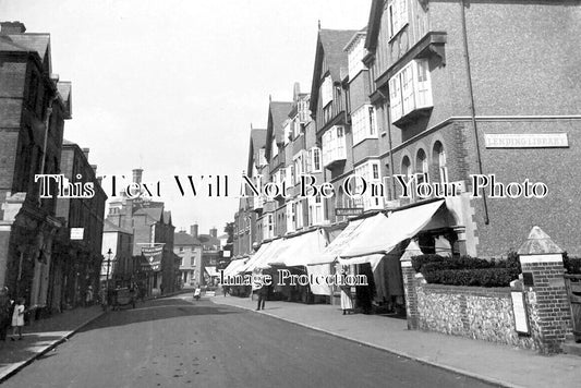 SX 5921 - Beach Road, Littlehampton, Sussex