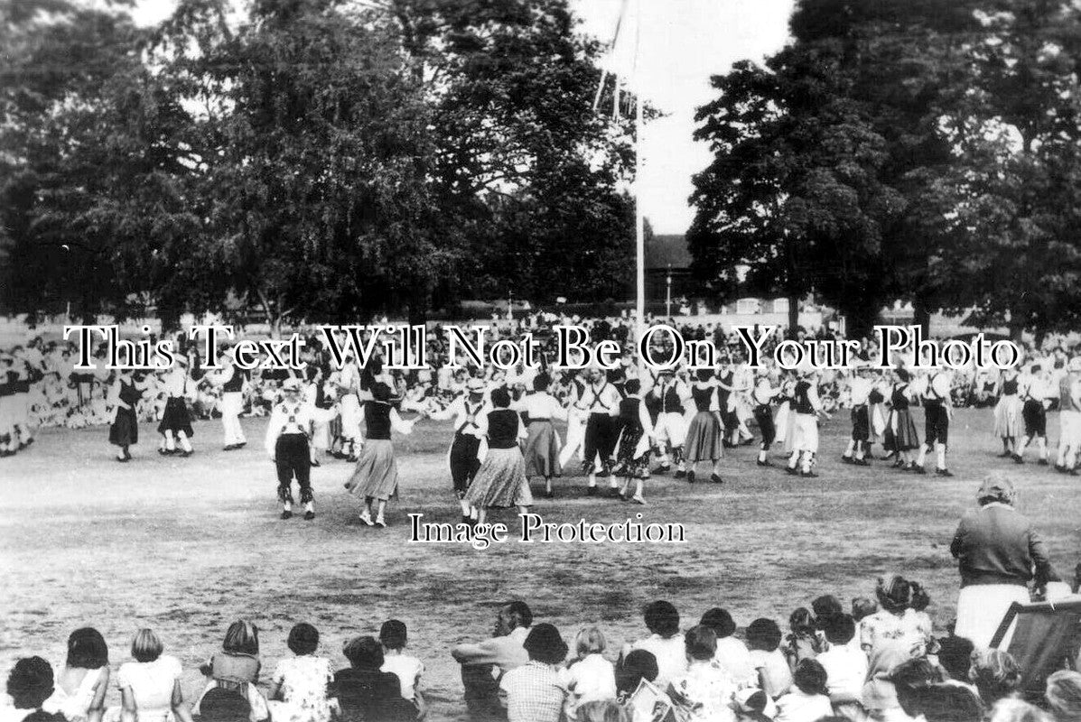 WA 2886 - Festival At Stratford Upon Avon, Warwickshire