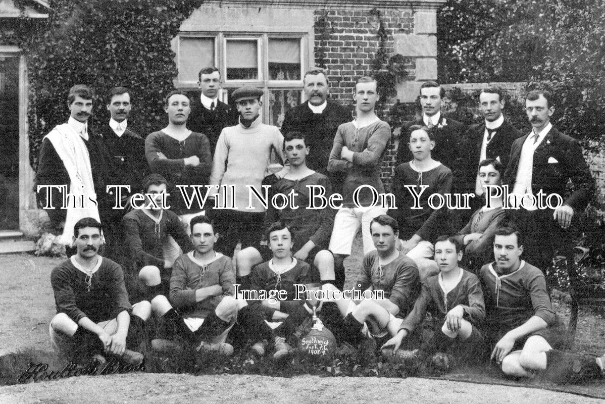 WI 1981 - Southwick Institute Football Club Team, Wiltshire c1908