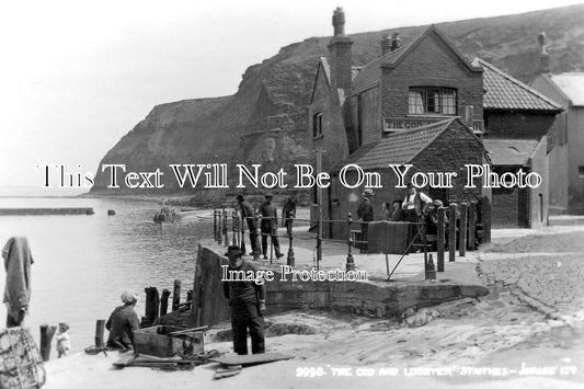 YO 13725 - The Cod & Lobster Pub, Staithes, Yorkshire