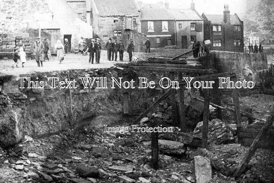 YO 13772 - Collapse Of Sea Wall, Staithes, Yorkshire c1925