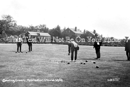 YO 13878 - Bowling Green, Wyke Recreation Ground, Bradford, Yorkshire