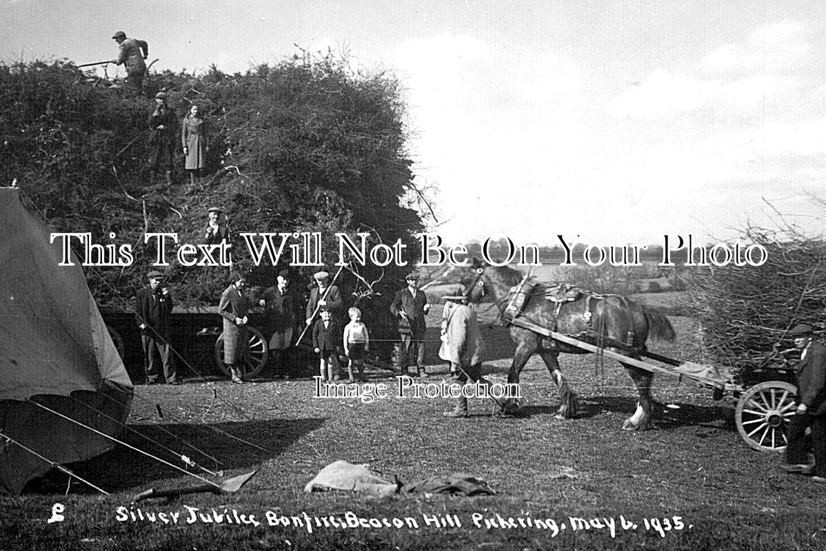 YO 13970 - Silver Jubilee Bonfire, Beacon Hill, Pickering, Yorkshire