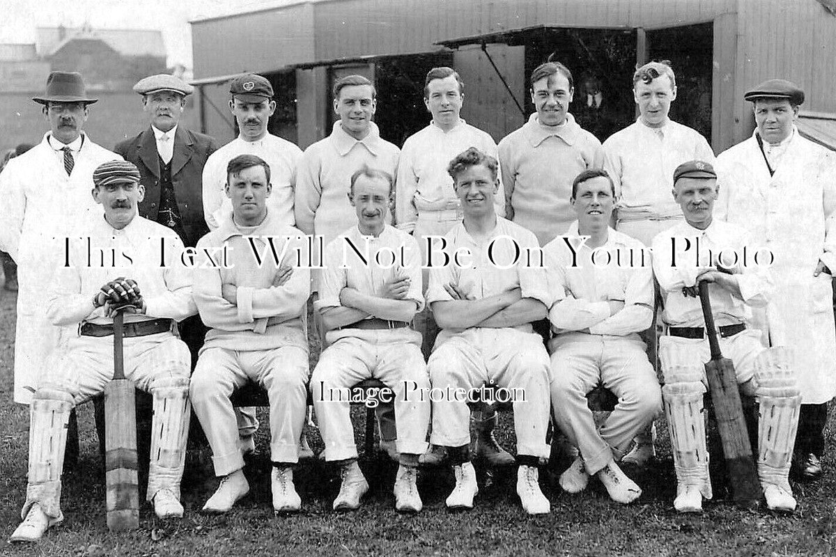 YO 14020 - Robin Hoods Bay Cricket Club Team, Yorkshire