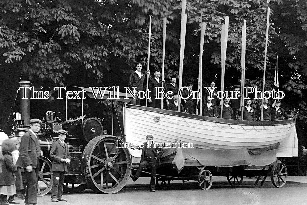 YO 14055 - Traction Engine & Lifeboat, Bridlington, Yorkshire