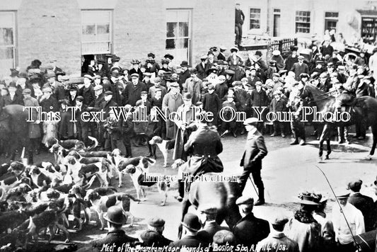 YO 14074 - Bramham Moor Hounds At Boston Spa, Yorkshire 1908