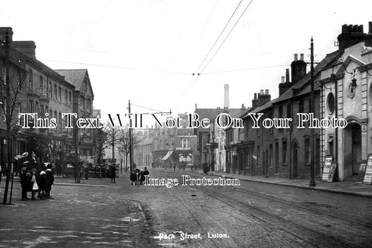 BF 1142 - Park Street, Luton, Bedfordshire
