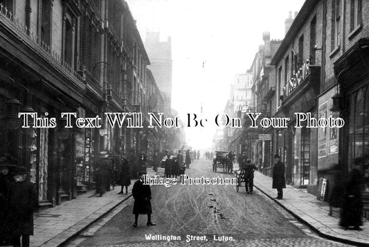 BF 1146 - Wellington Street, Luton, Bedfordshire
