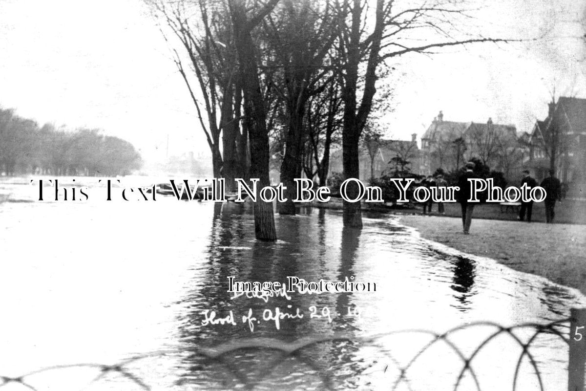 BF 1172 - Bedford Embankment Floods, Bedfordshire 1908