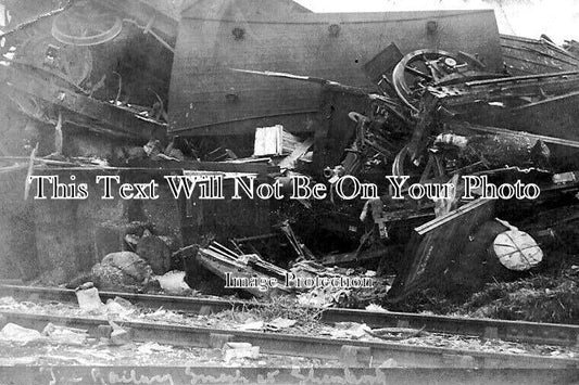 BF 1301 - The Railway Smash At Sharnbrook Station, Bedfordshire 1909