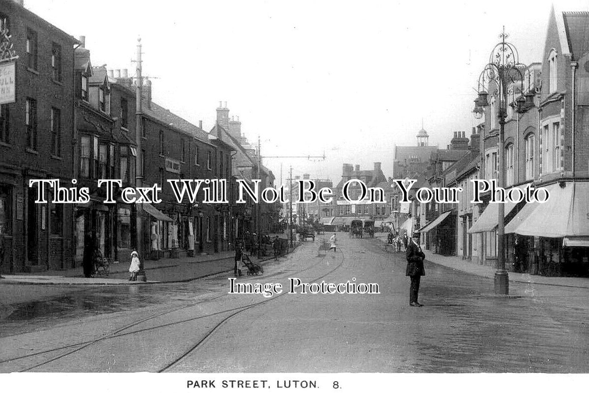 BF 1592 - Park Street, Luton, Bedfordshire