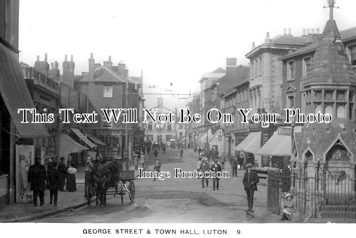 BF 1704 - George Street & Town Hall, Luton, Bedfordshire c1917