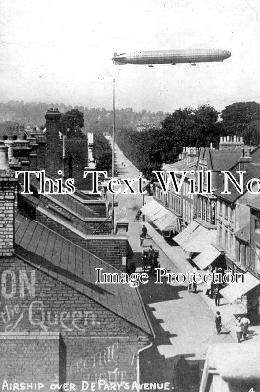 BF 1723 - Airship Over DeParys Avenue, Bedford, Bedfordshire