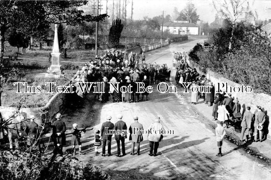 BF 184 - Eaton Bray War Memorial, Bedfordshire