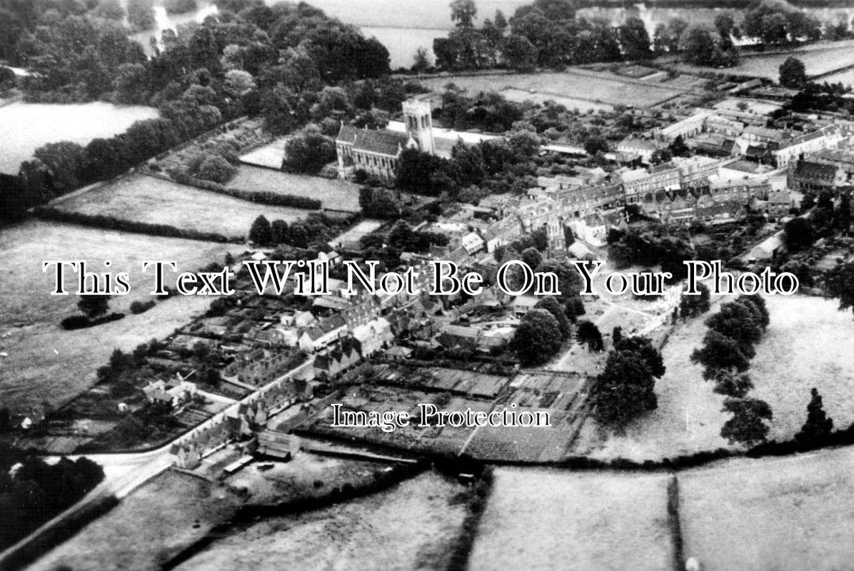 BF 438 - Aerial View Of Woburn, Bedfordshire