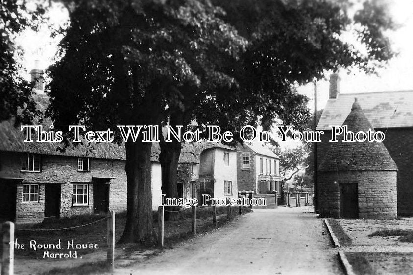 BF 548 - View To The Round House, Harrold, Bedfordshire c1939