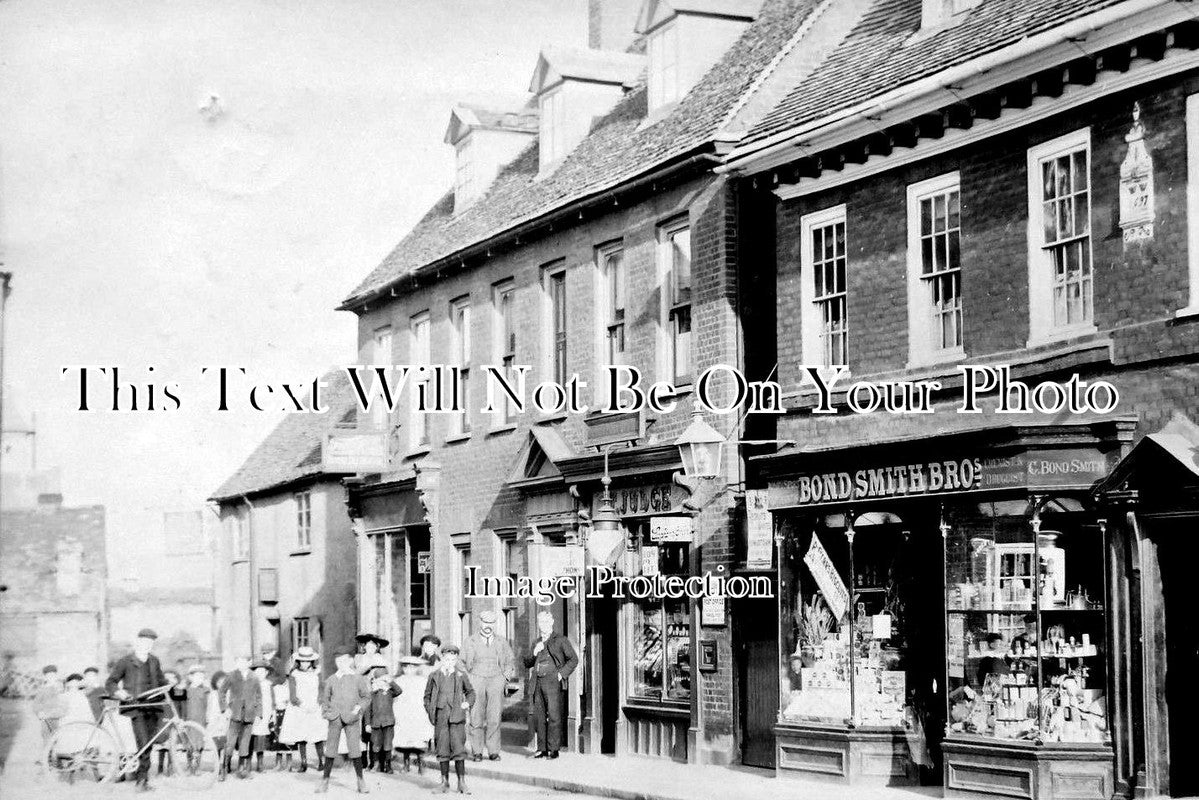 BF 56 - Market Square, Potton, Bedfordshire c1905 - Bond Smith Bros Chemist Shop